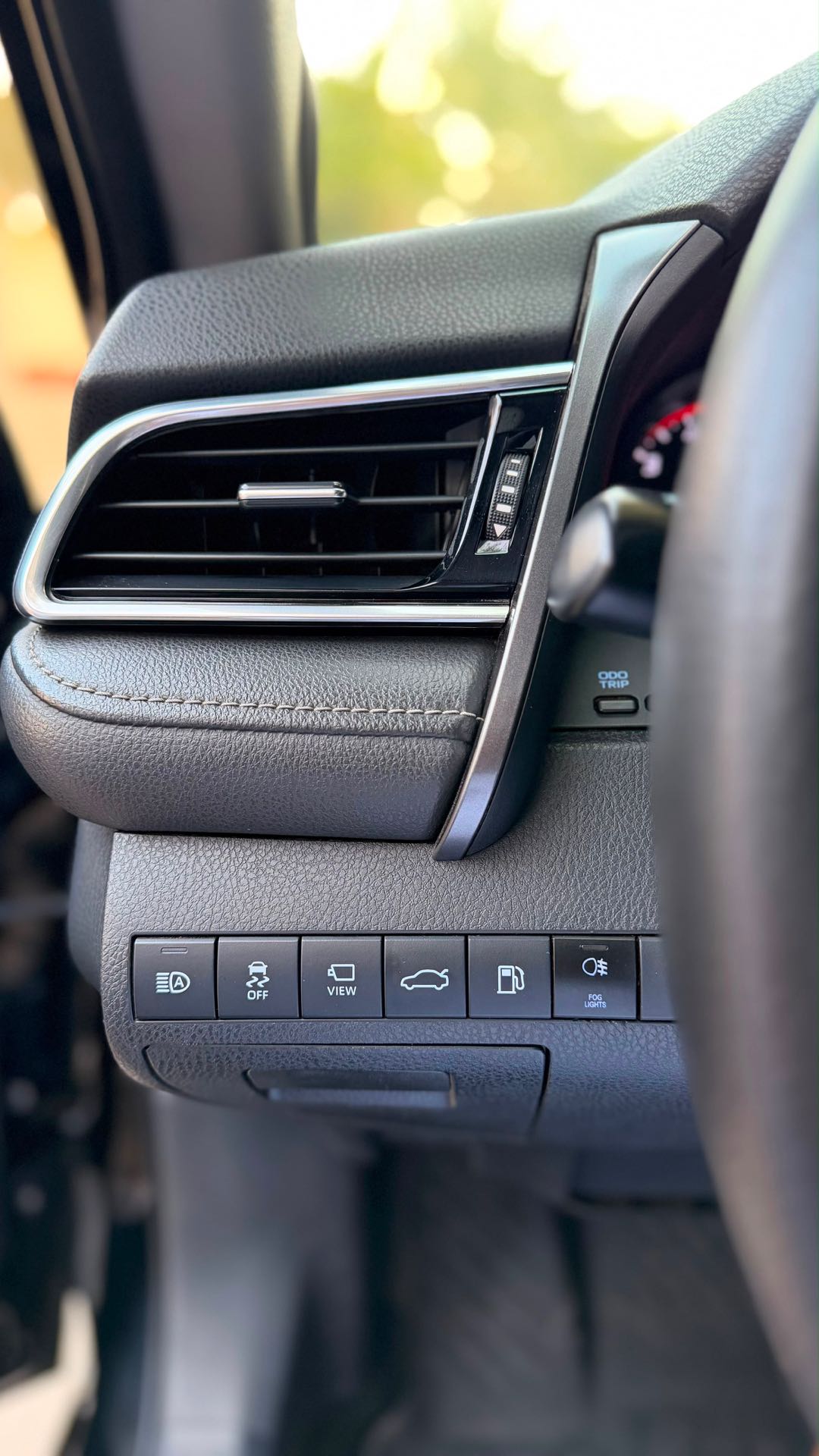 Car Image 2018 TOYOTA CAMRY XSE