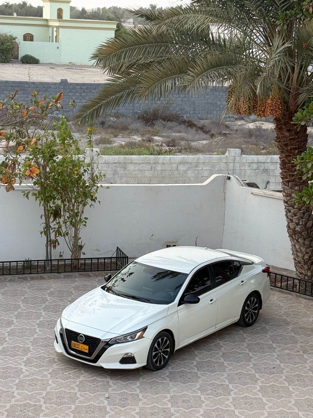 Car Image 2019 NISSAN ALTIMA SR