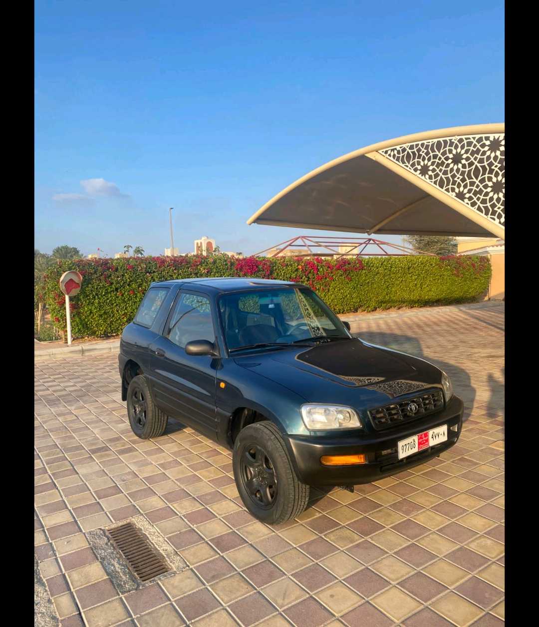 Car Image 1994 TOYOTA RAV4 