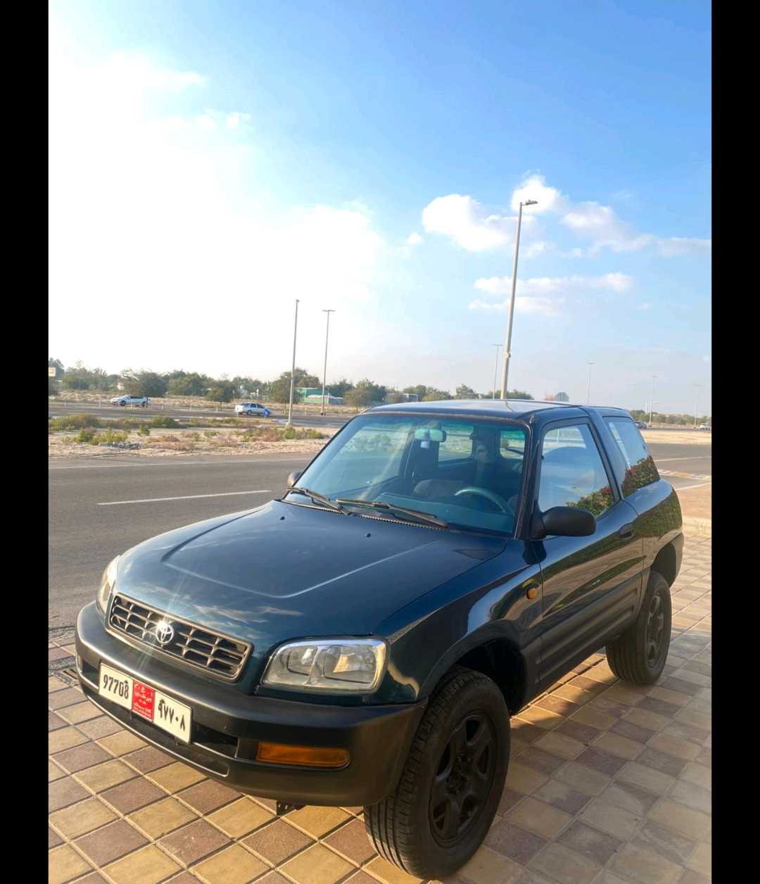 Car Image 1994 TOYOTA RAV4 