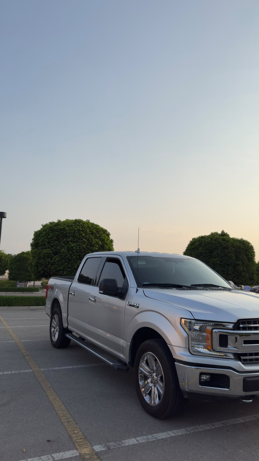 Car Image 2018 FORD F-150 XLT