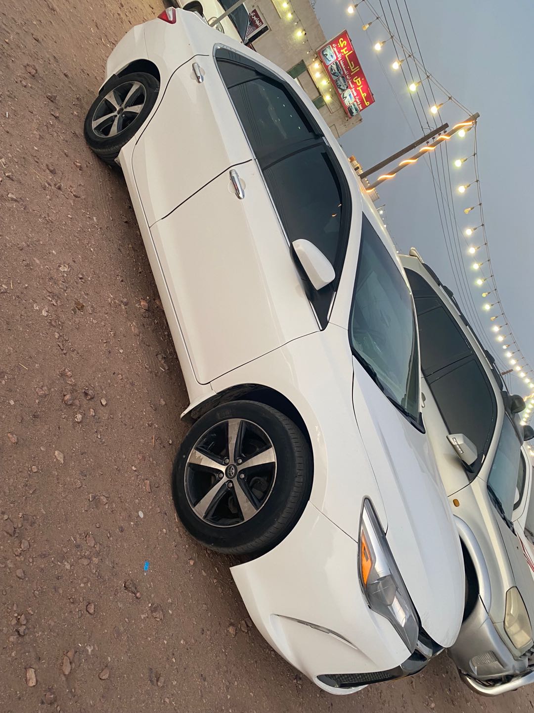 Car Image 2016 TOYOTA CAMRY LE