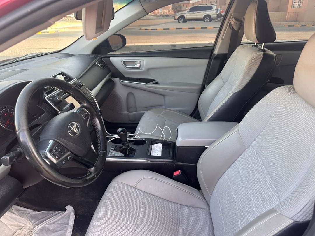 Car Image 2017 TOYOTA CAMRY SE
