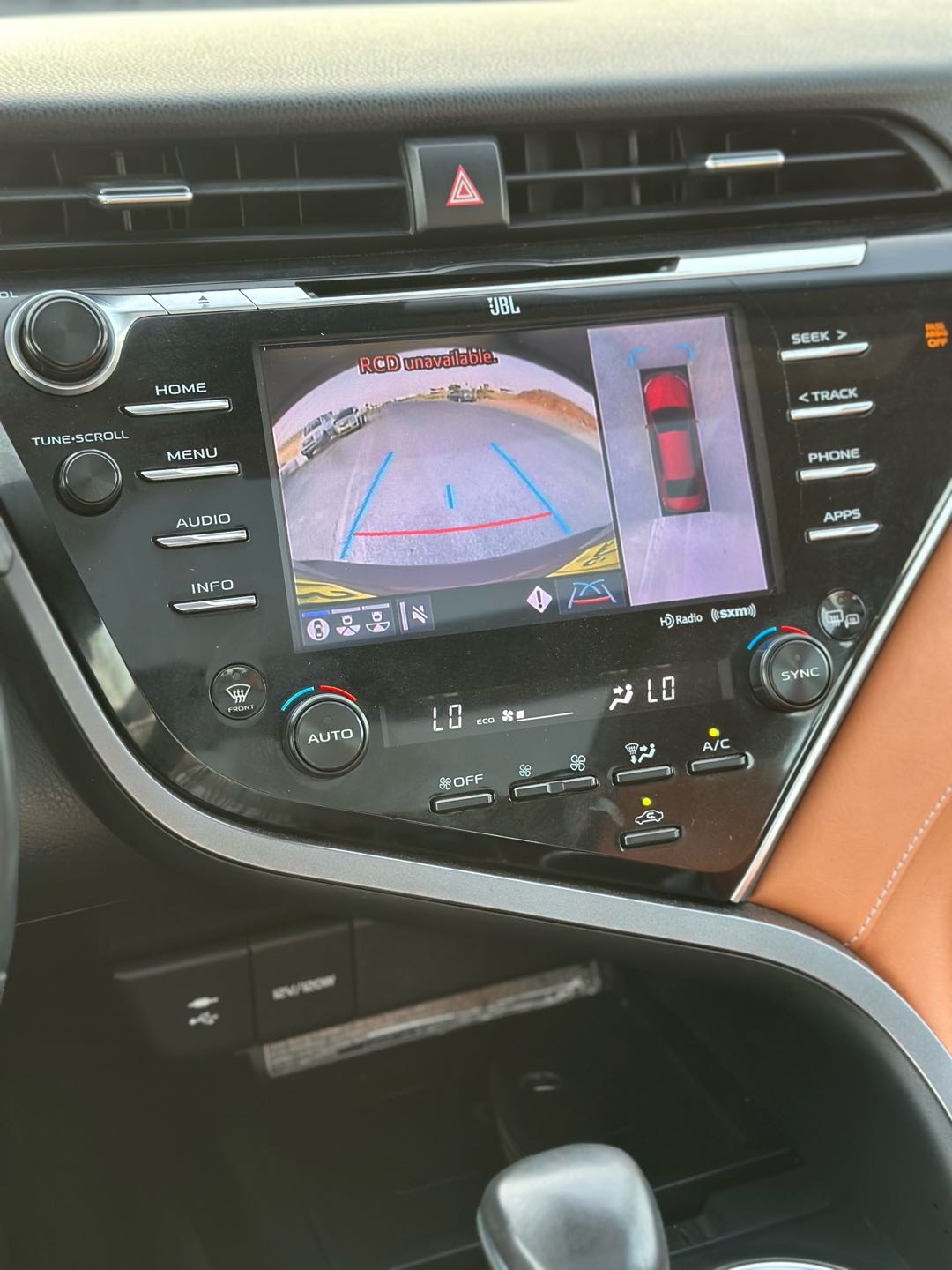 Car Image 2018 TOYOTA CAMRY XSE