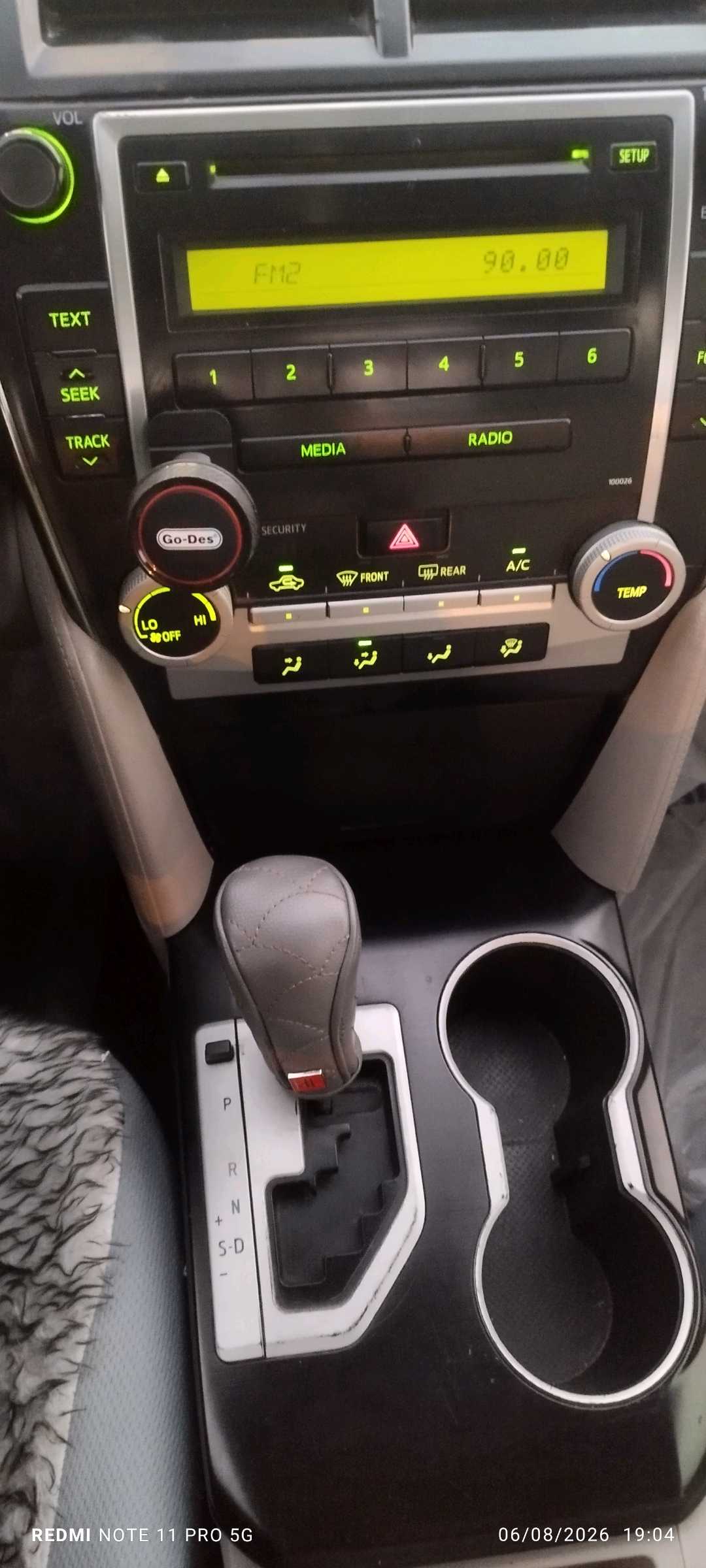 Car Image 2013 TOYOTA CAMRY SE
