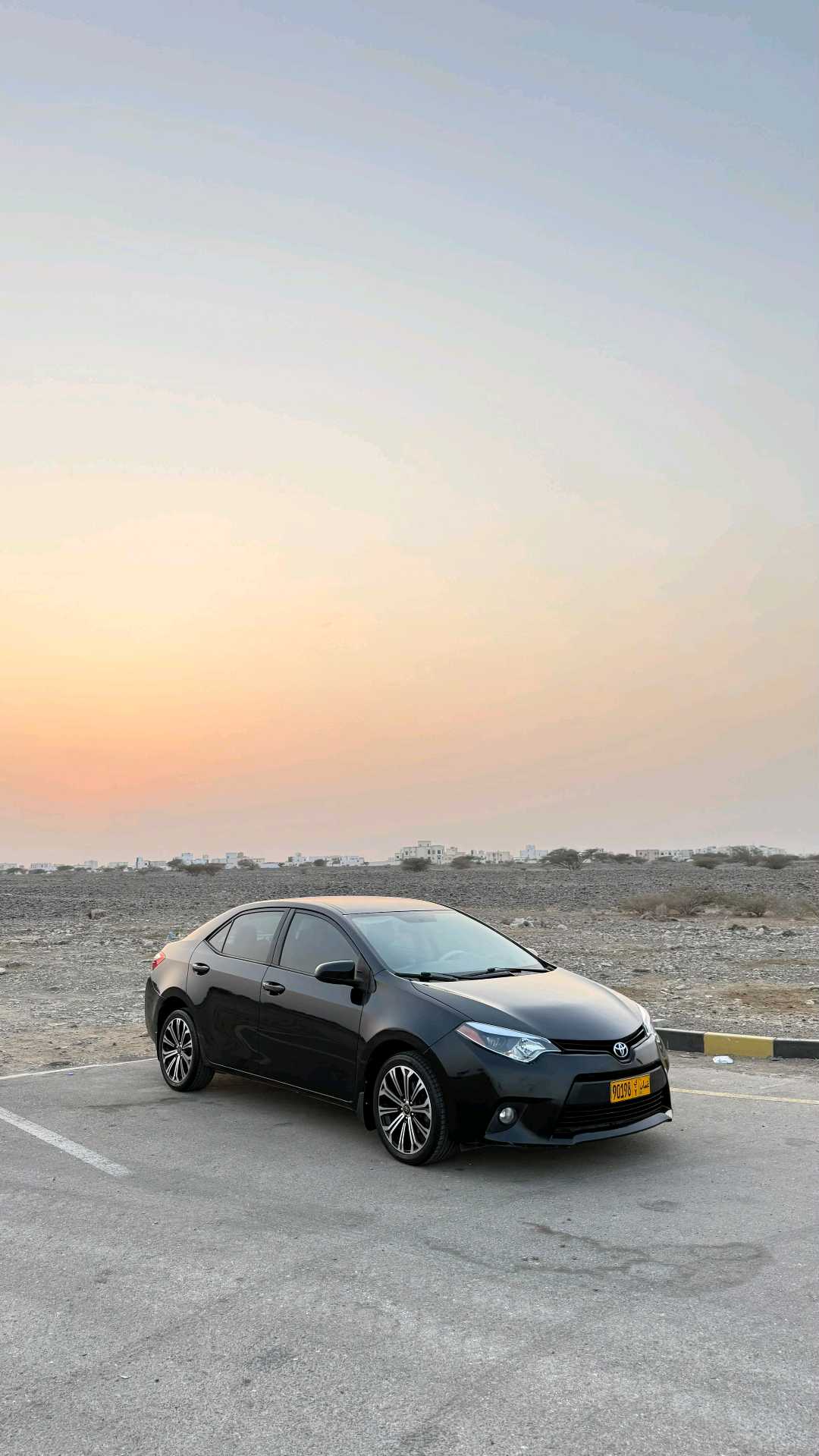 Car Image 2014 TOYOTA COROLLA LE