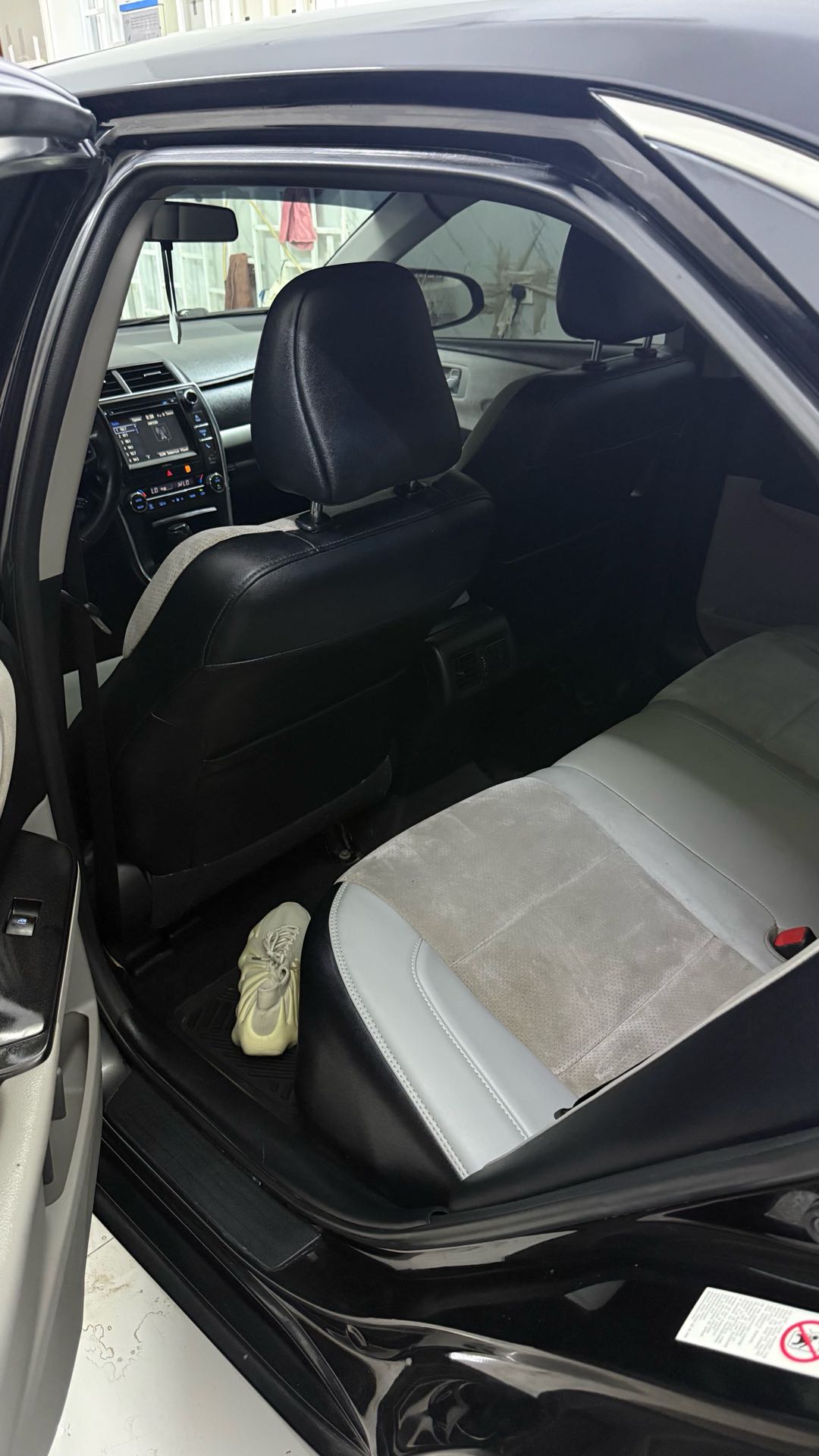 Car Image 2017 TOYOTA CAMRY XSE