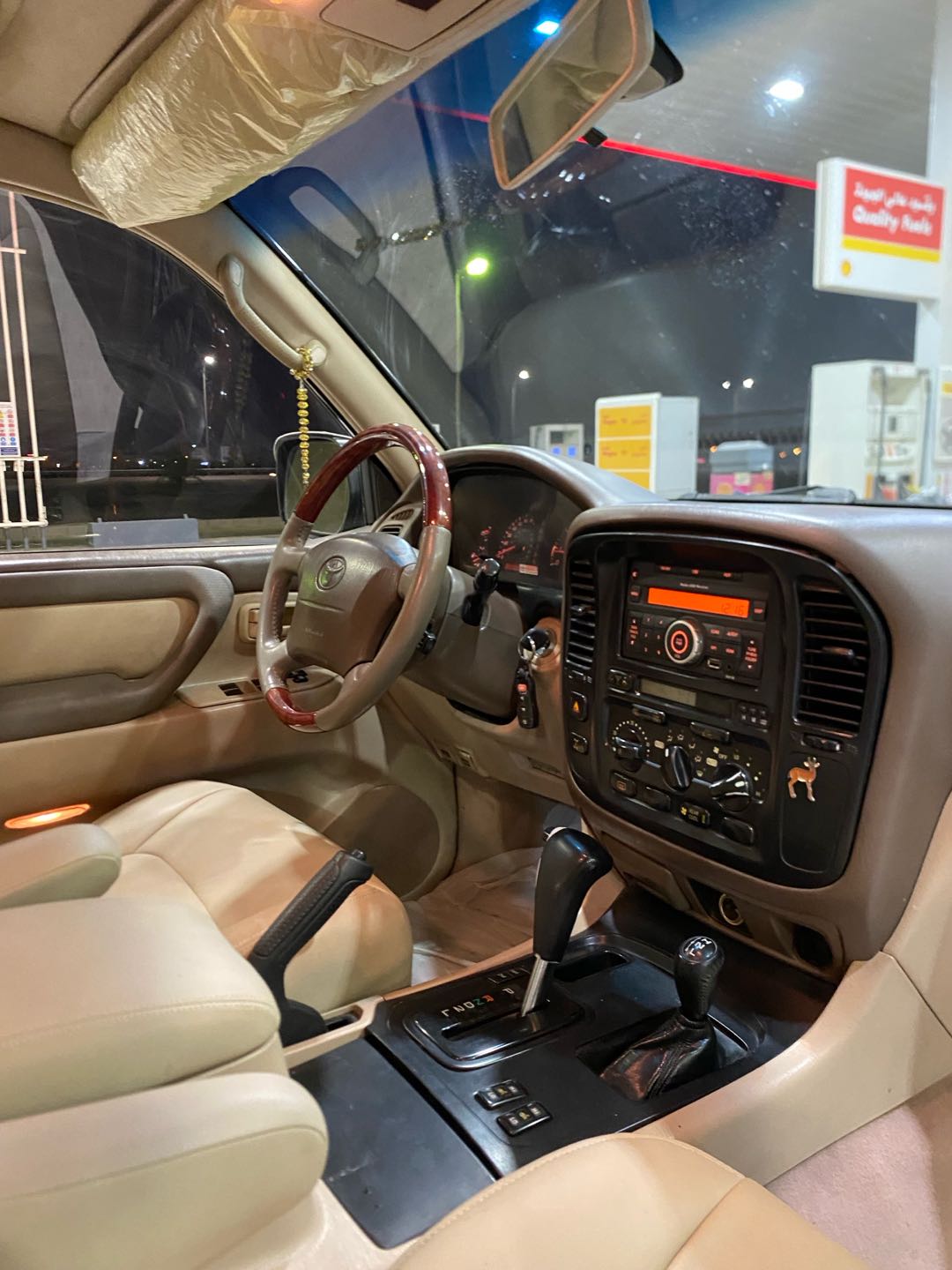 Car Image 1999 TOYOTA LAND CRUISER 