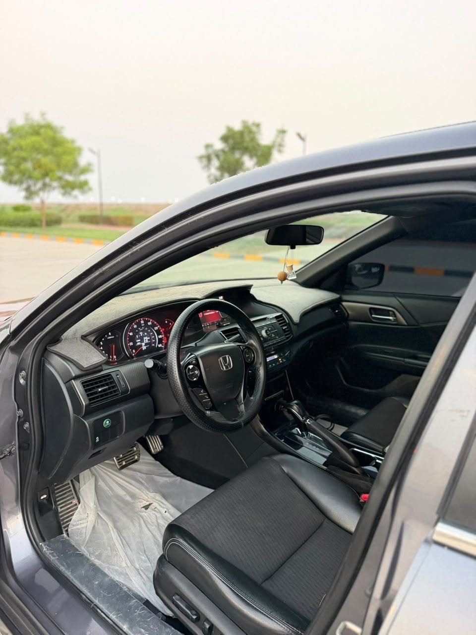 Car Image 2017 HONDA ACCORD SPORT
