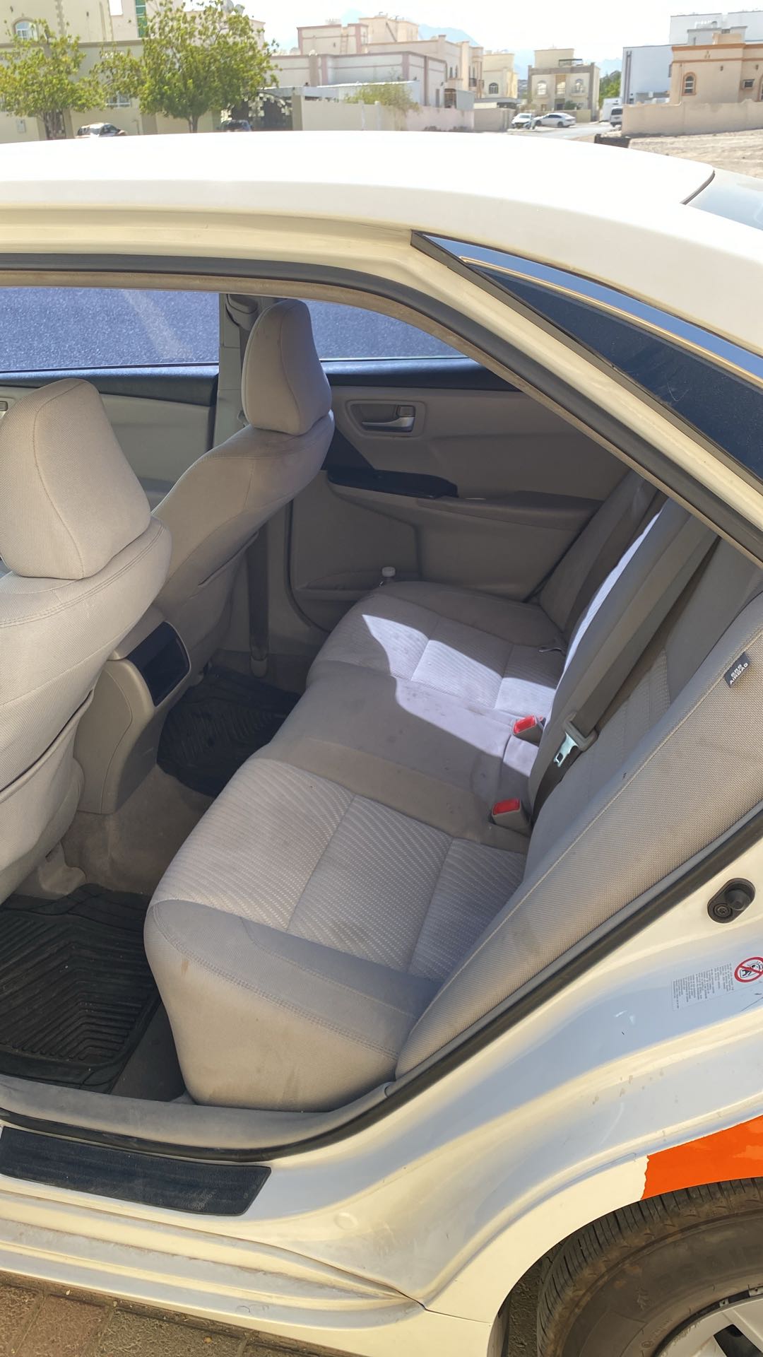 Car Image 2017 TOYOTA CAMRY LE