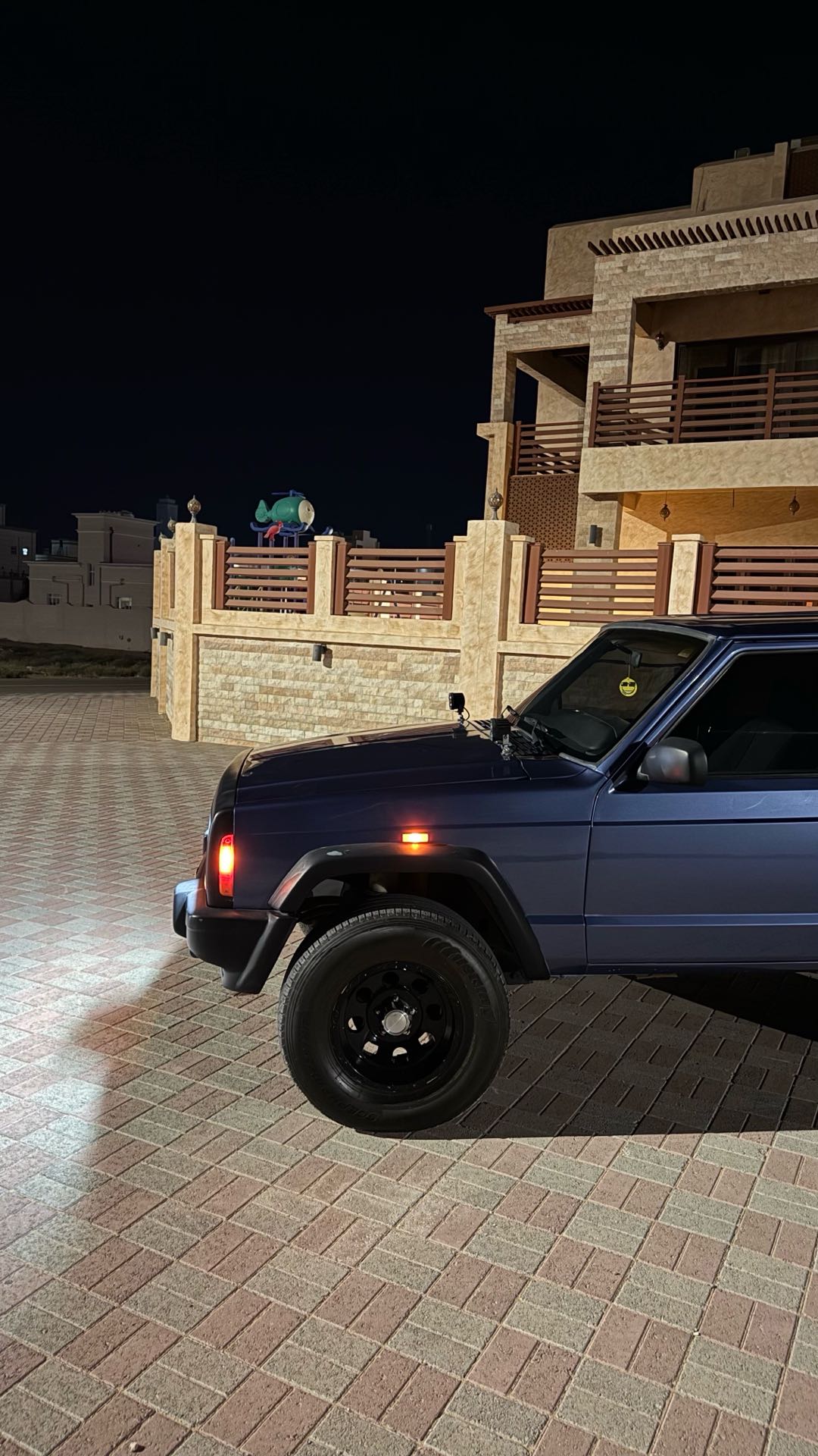 Car Image 1997 JEEP CHEROKEE 