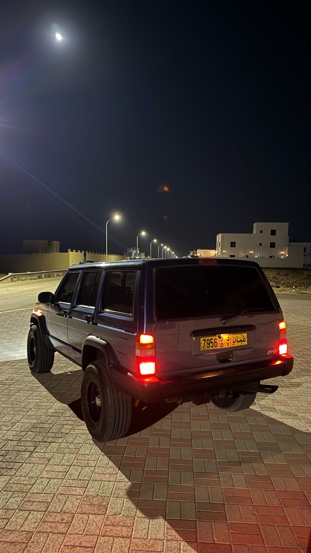 Car Image 1997 JEEP CHEROKEE 