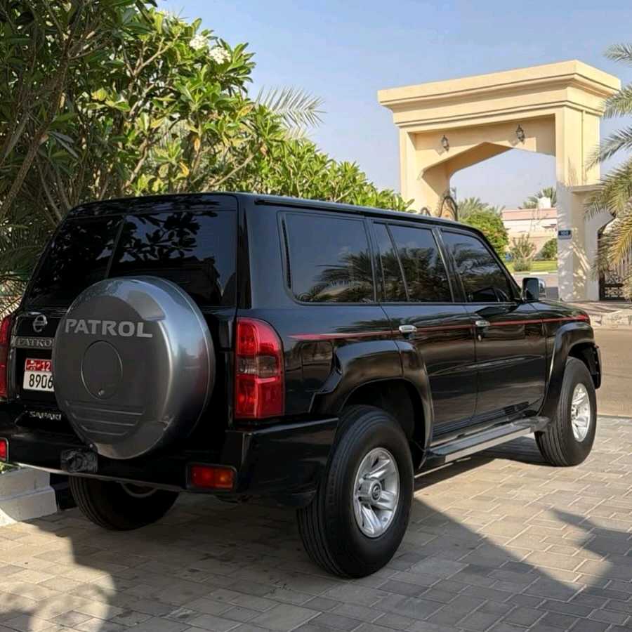 Car Image 2021 NISSAN SAFARI 