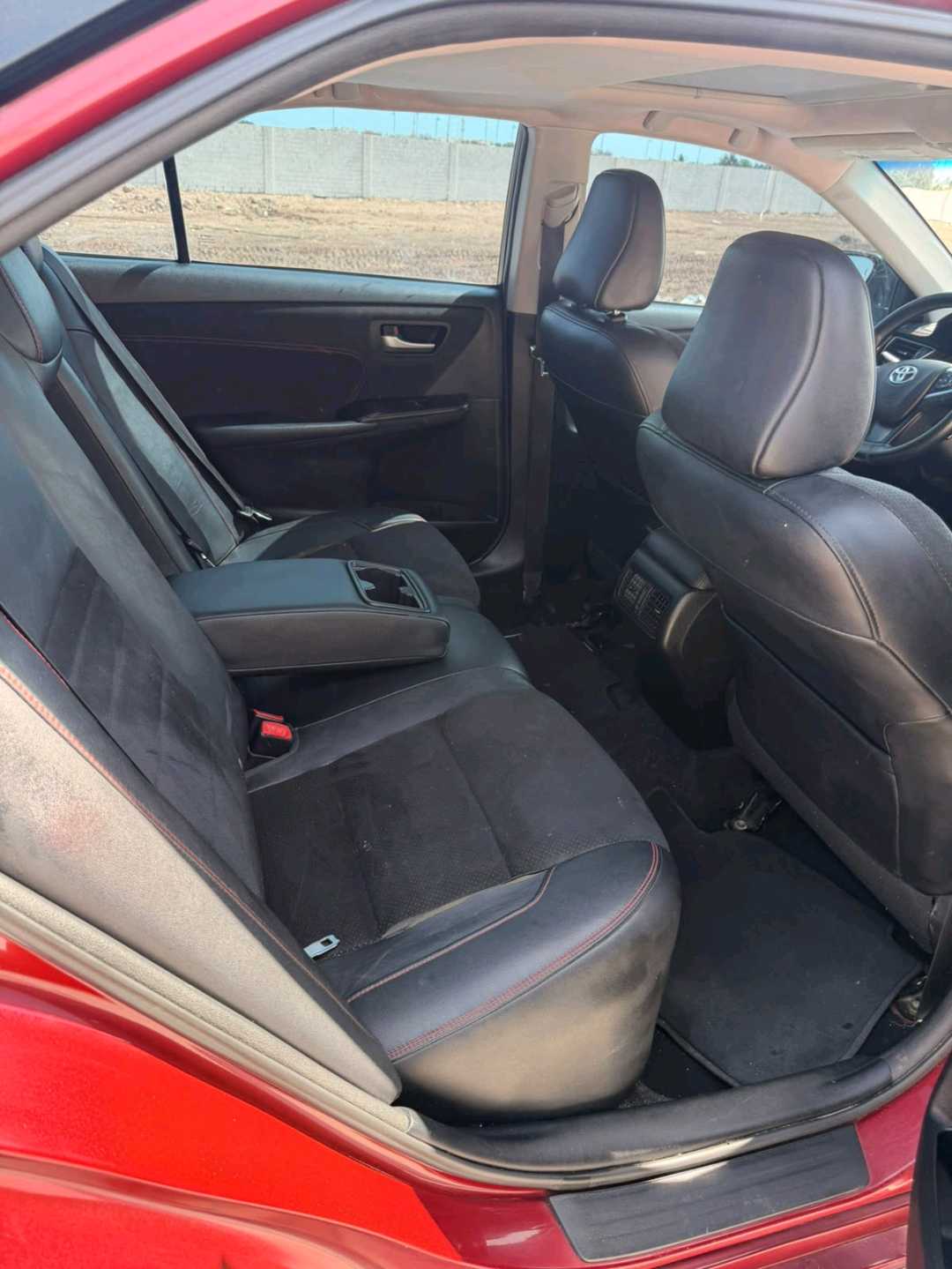 Car Image 2017 TOYOTA CAMRY XSE