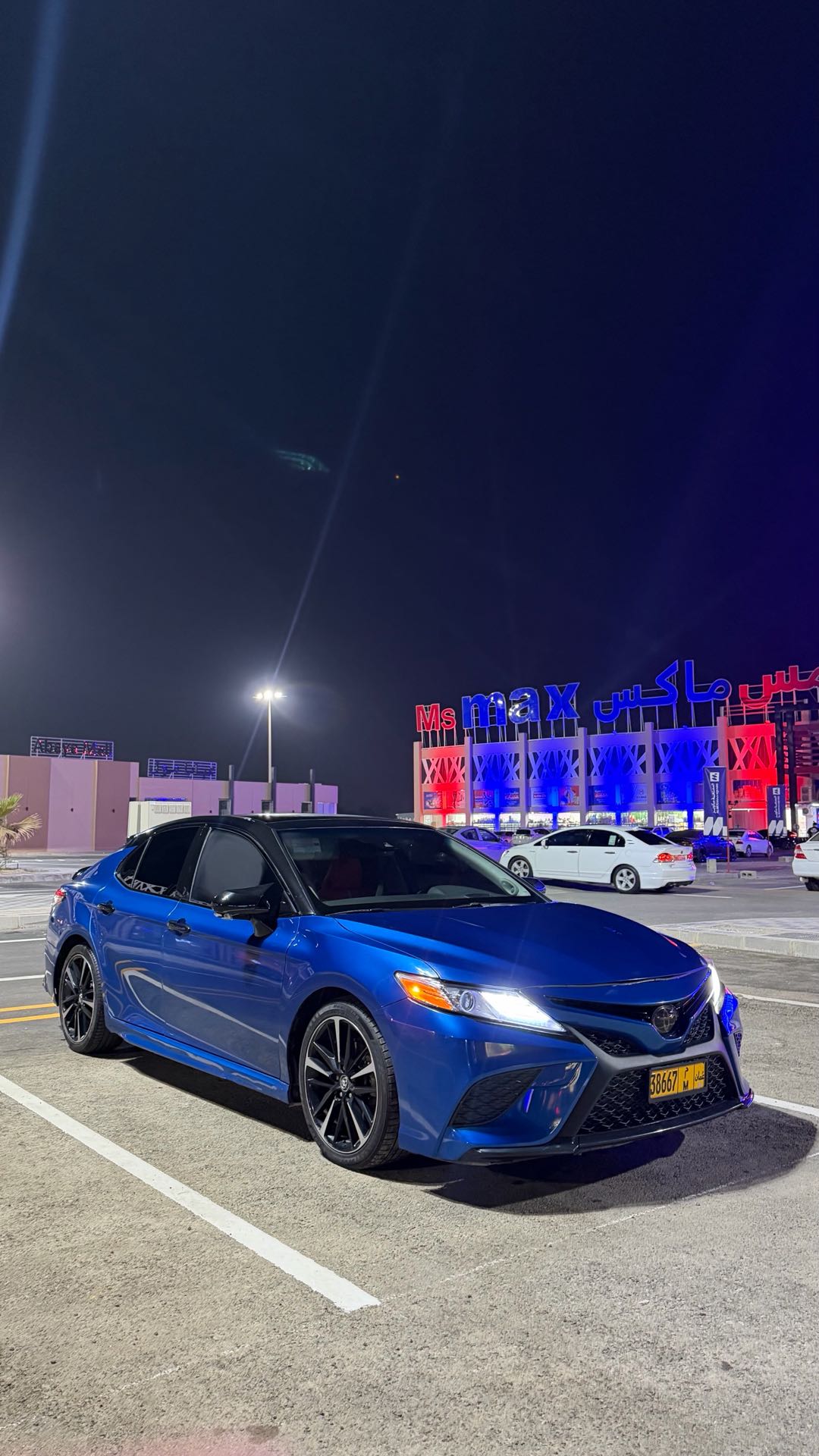Car Image 2019 TOYOTA CAMRY XSE