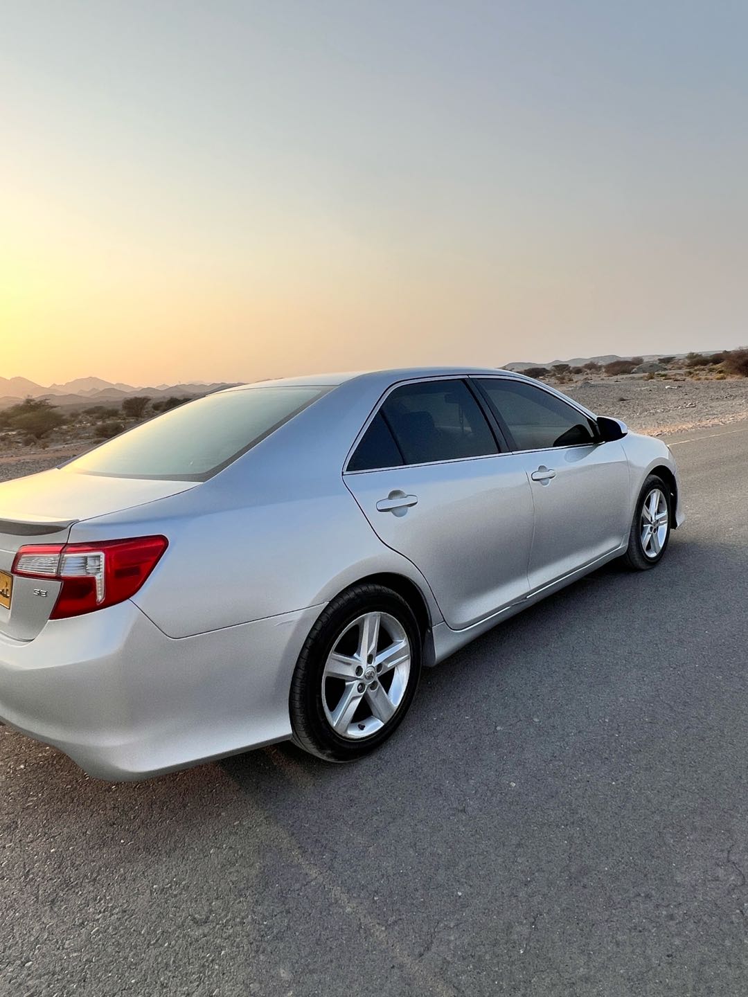 Car Image 2013 TOYOTA CAMRY SE