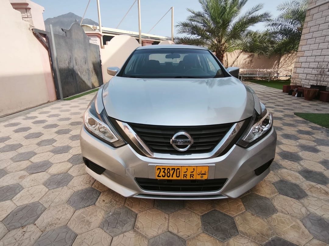 Car Image 2018 NISSAN ALTIMA S