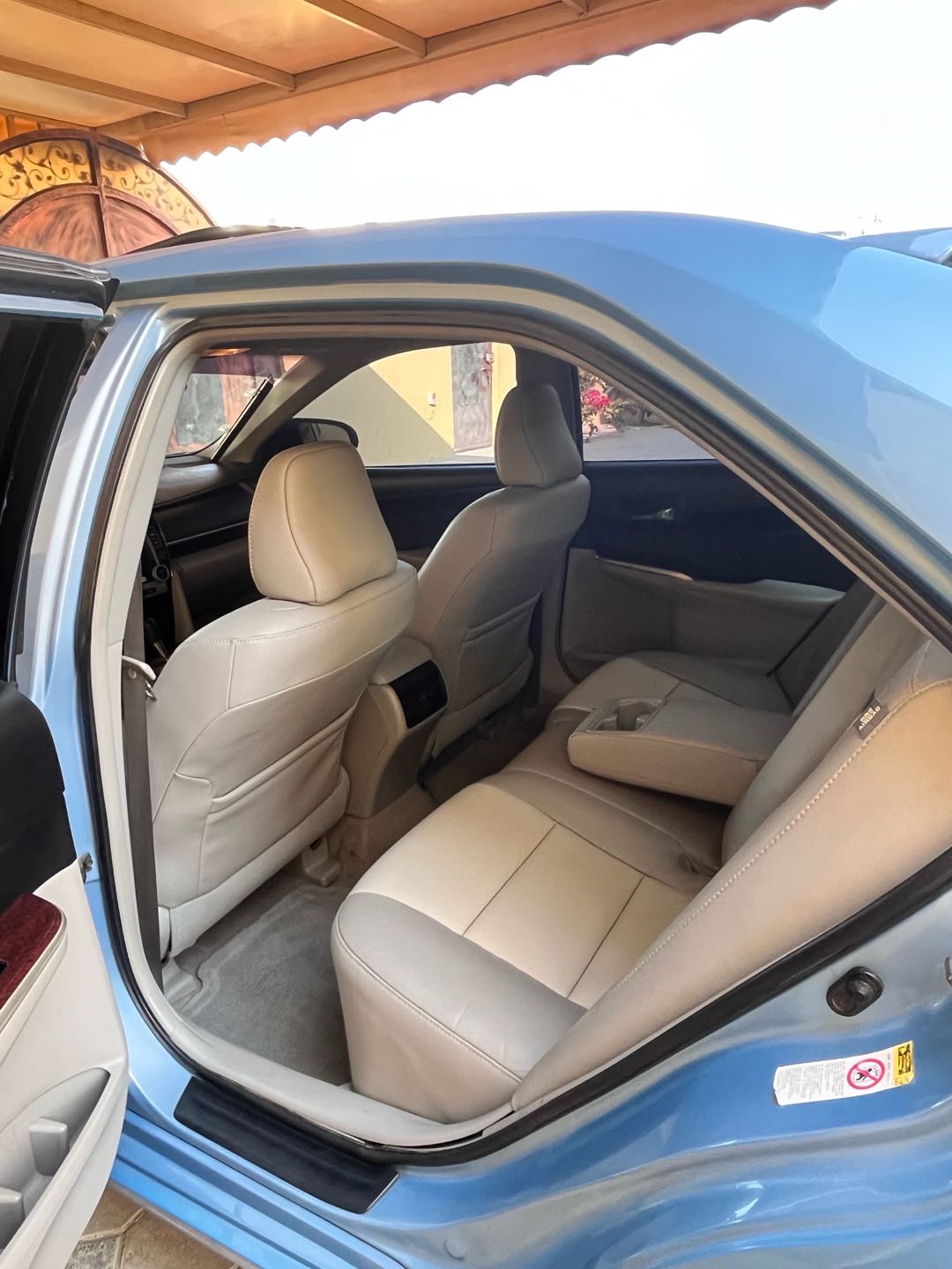 Car Image 2014 TOYOTA CAMRY XLE