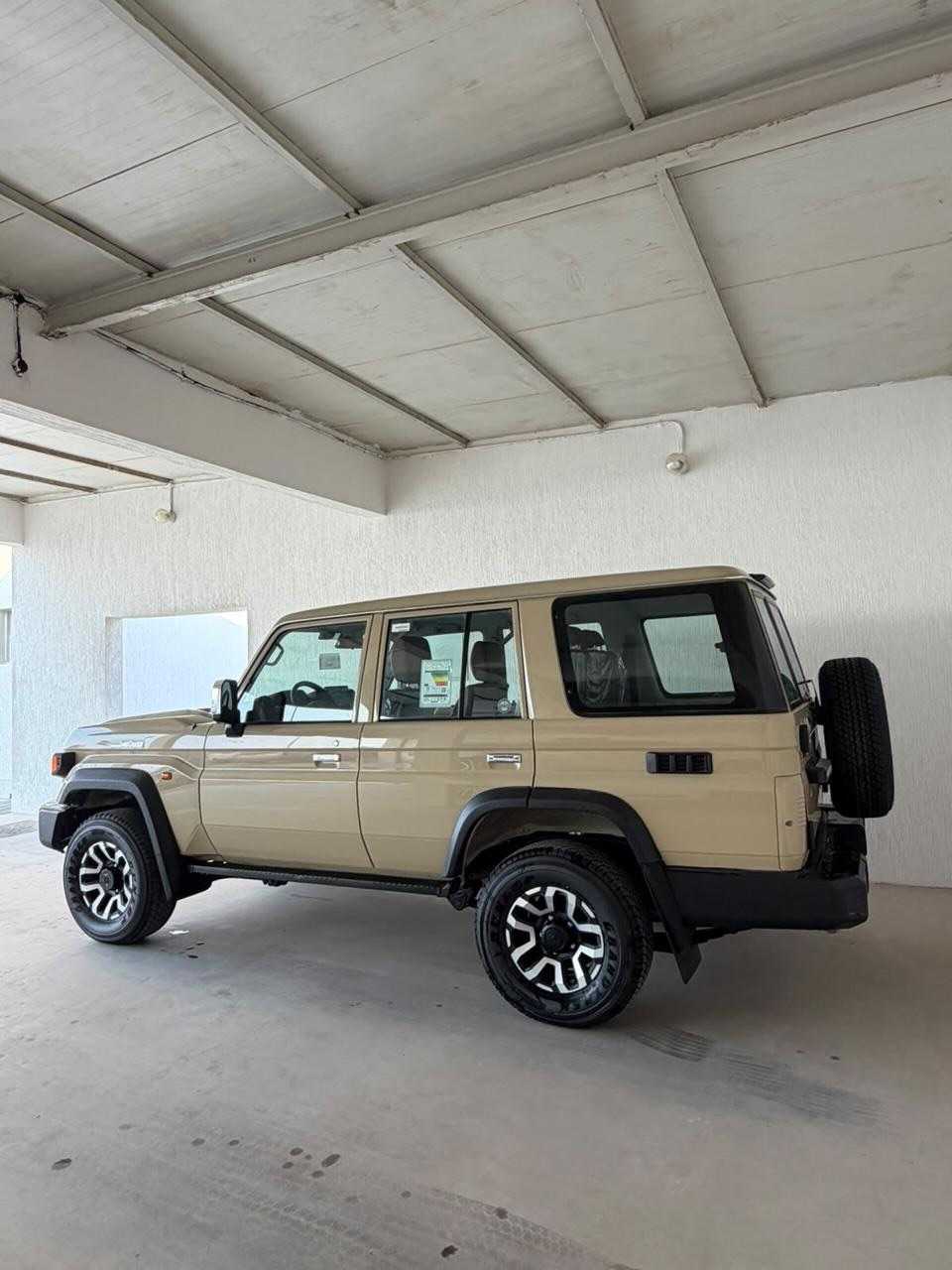 Car Image 2026 TOYOTA LAND CRUISER VX.R