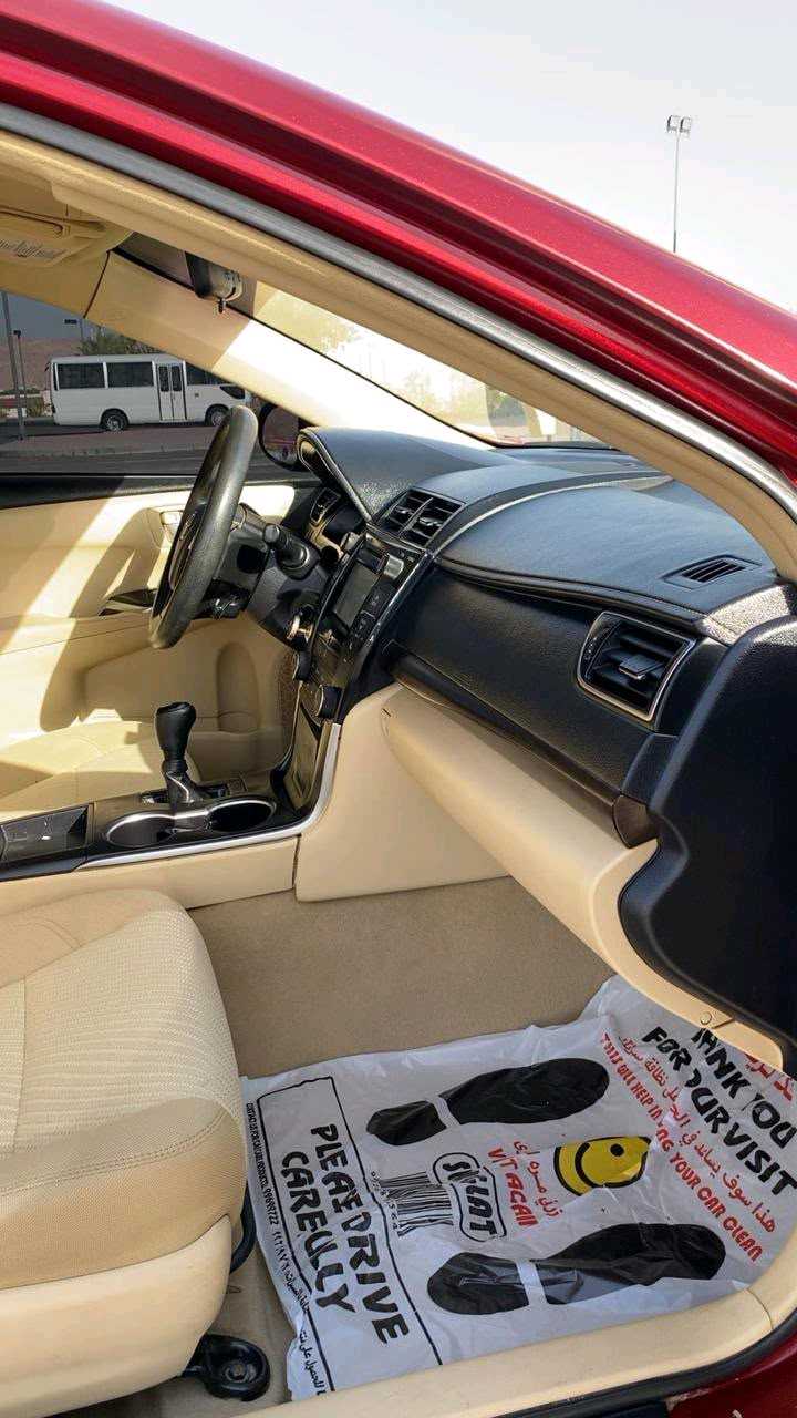 Car Image 2017 TOYOTA CAMRY LE