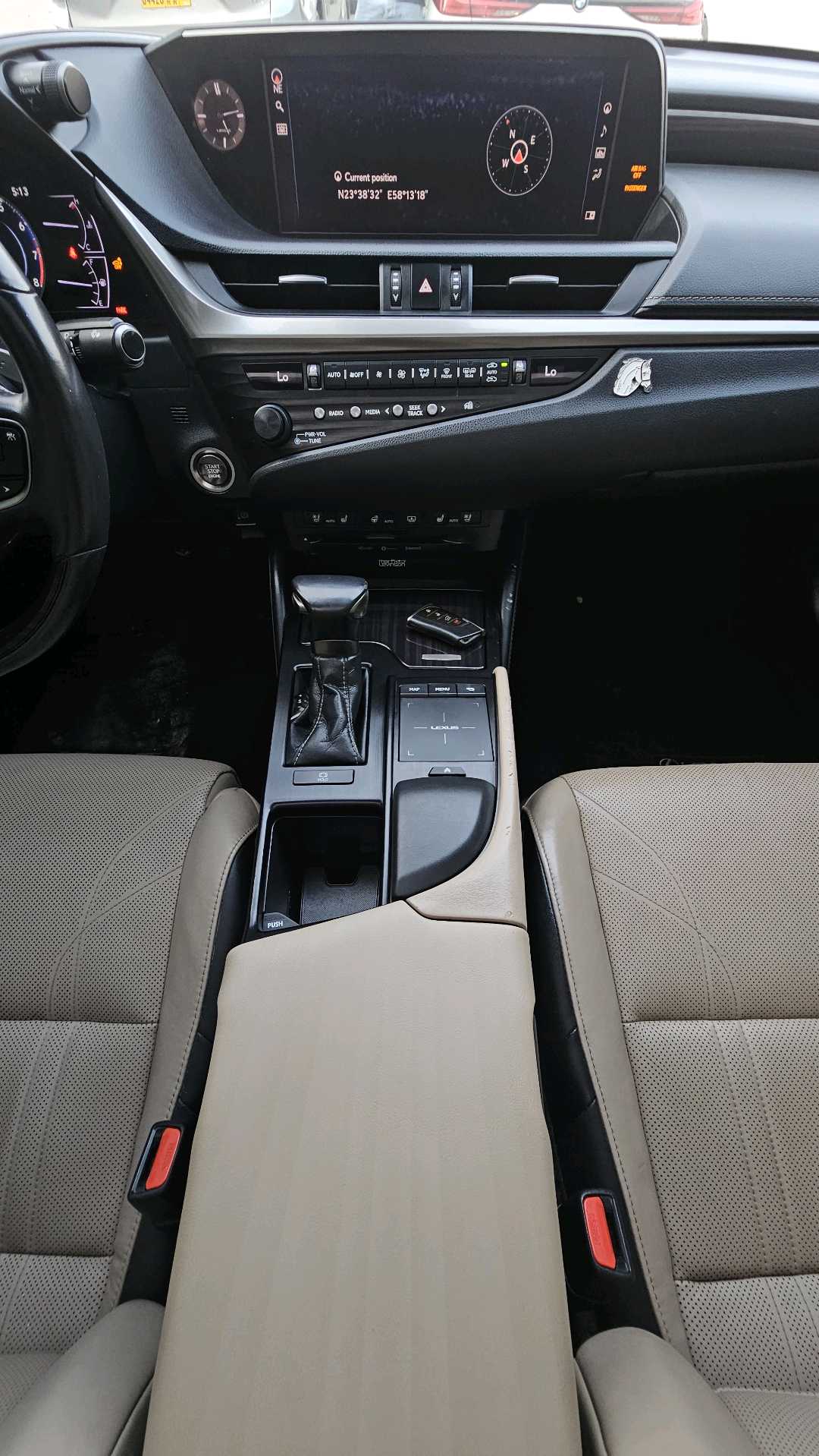 Car Image 2020 LEXUS ES Luxury