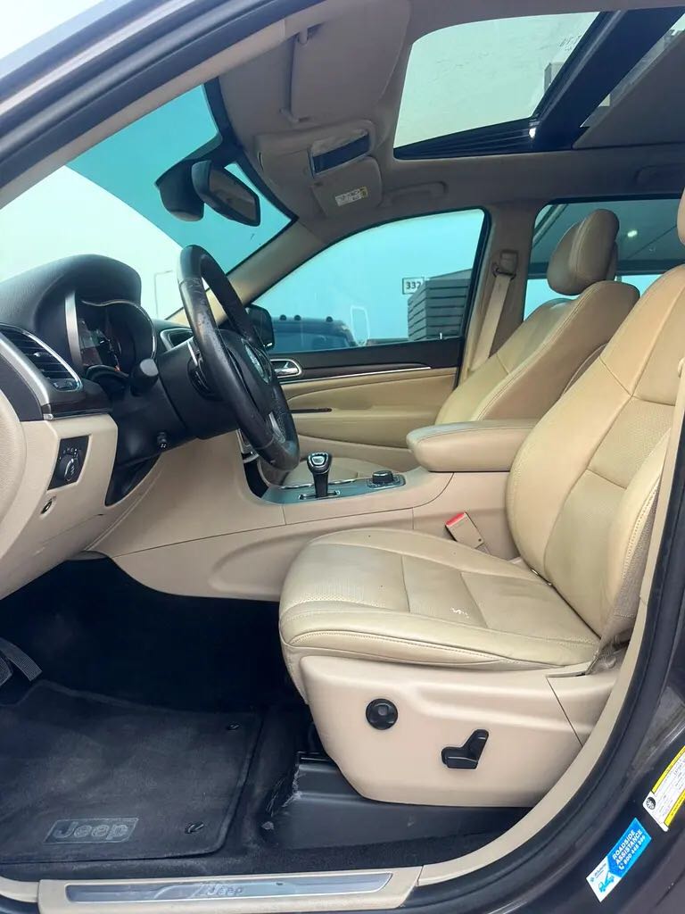 Car Image 2015 JEEP GRAND CHEROKEE LIMITED