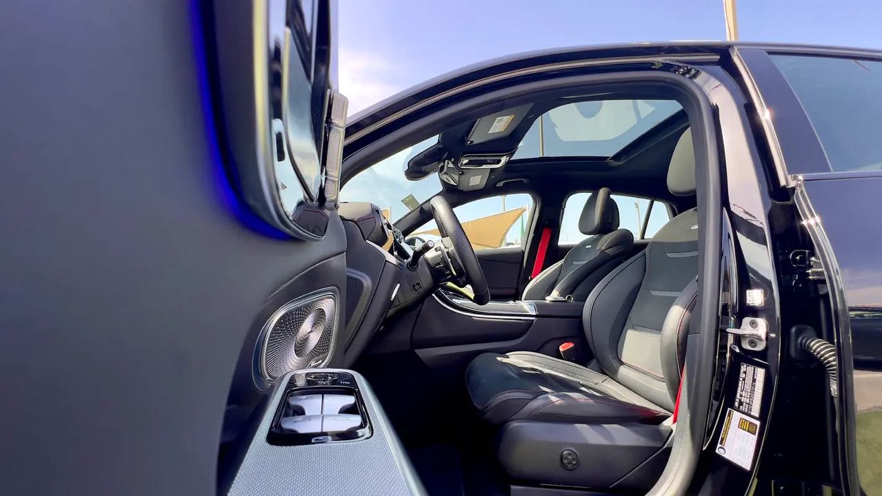 Car Image 2025 MERCEDES GLC CLASS 