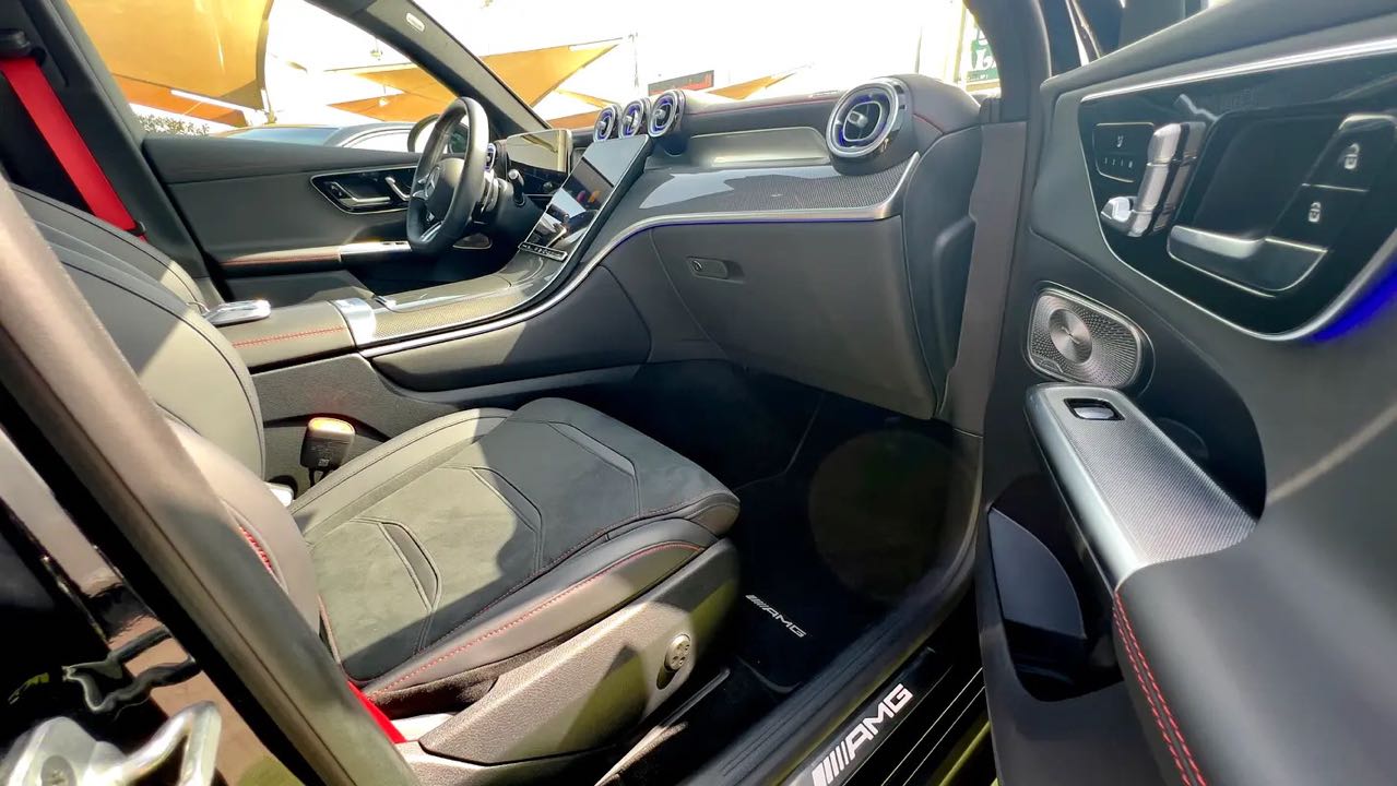 Car Image 2025 MERCEDES GLC CLASS 