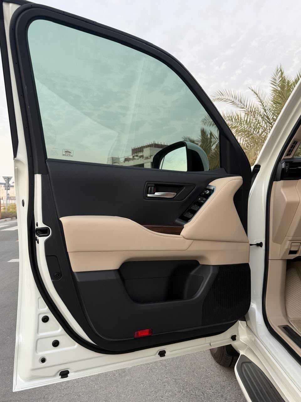 Car Image 2026 TOYOTA LAND CRUISER GX.R