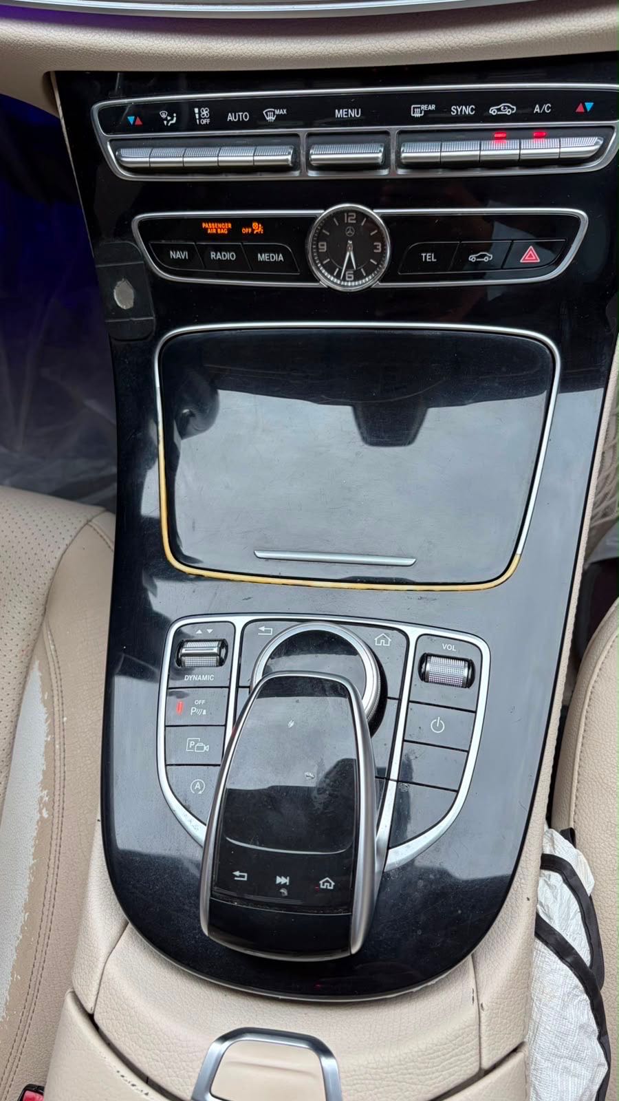 Car Image 2017 MERCEDES E Class 300