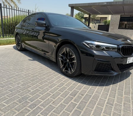 BMW 5 SERIES 2023