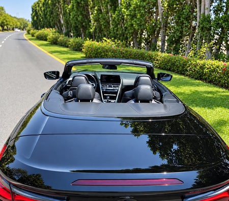 BMW 8 SERIES 2024