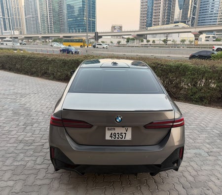 BMW 5 SERIES 2026