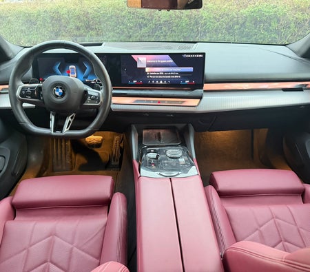 BMW 5 SERIES 2026