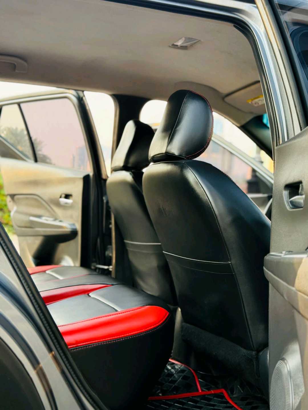 Car Image 2017 NISSAN KICKS 