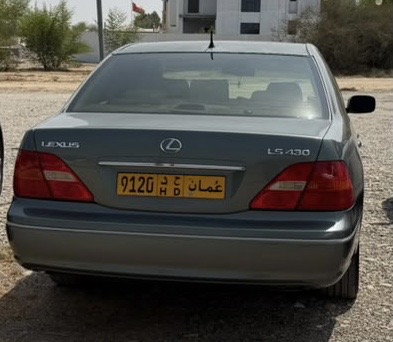 Car Image 2001 LEXUS LS 430