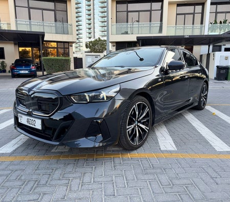 BMW 5 SERIES 2024