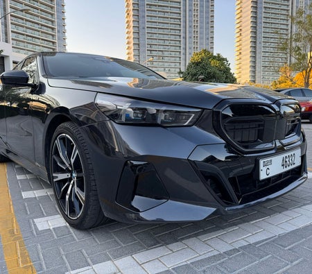 BMW 5 SERIES 2024