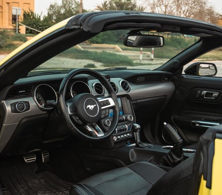 FORD MUSTANG 2020