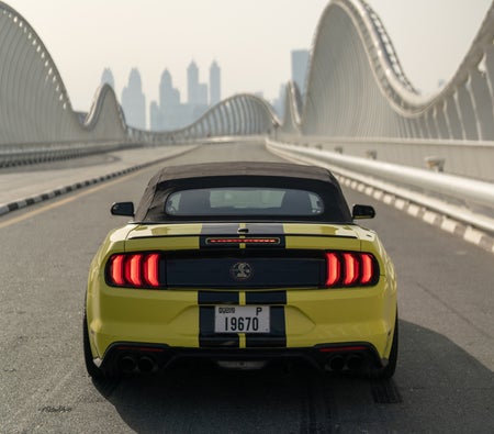 FORD MUSTANG 2020