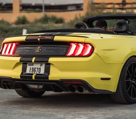 FORD MUSTANG 2020