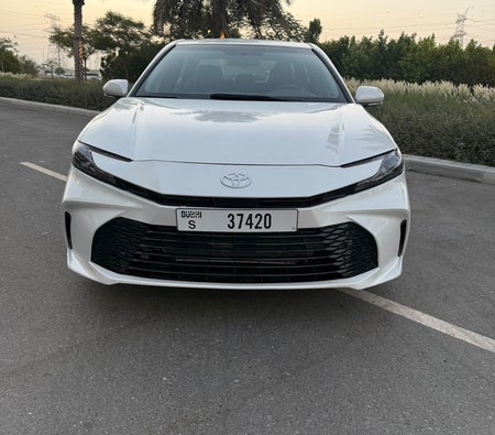 تويوتا كامري 2025
