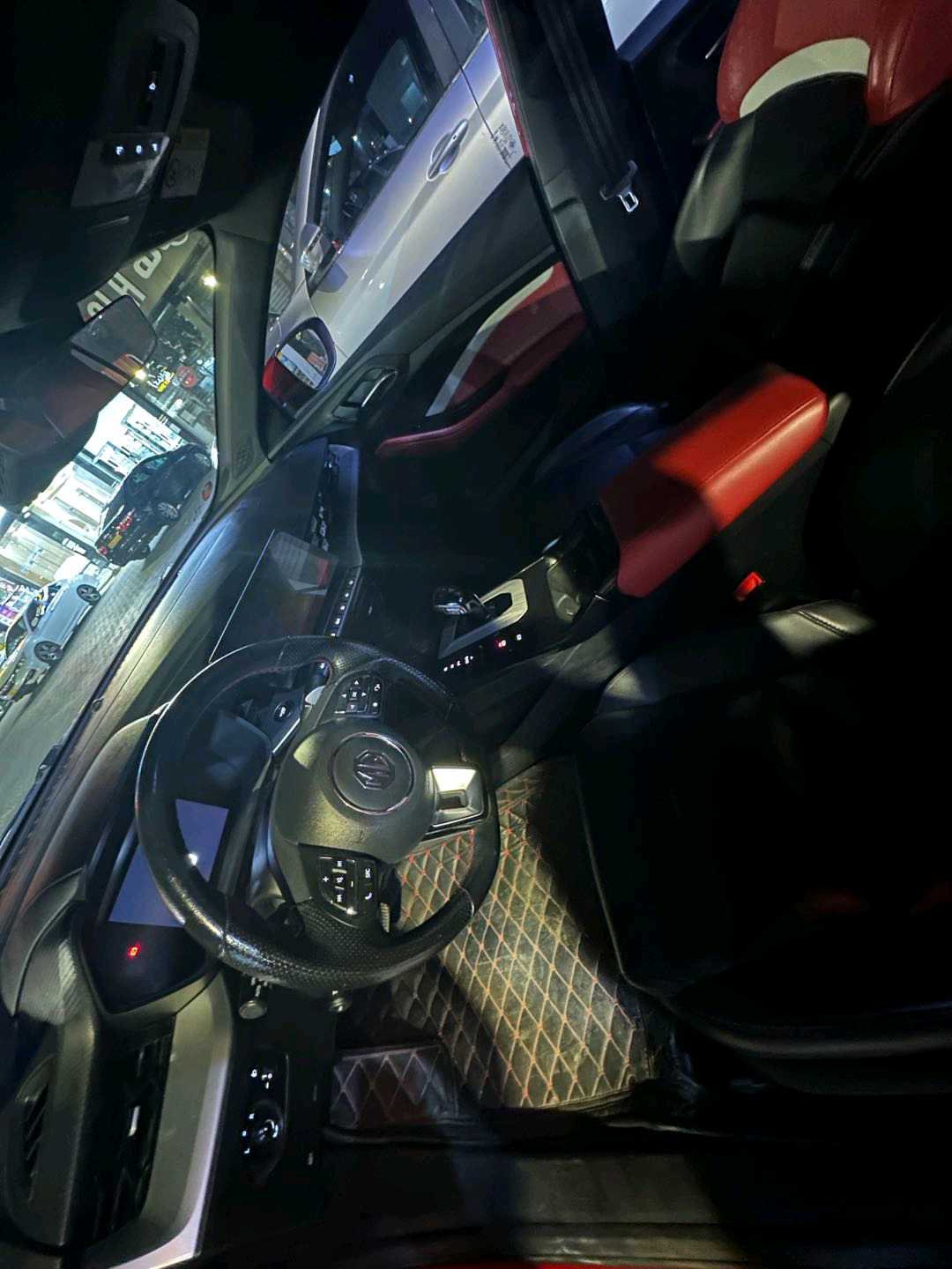 أم جي GT 2025