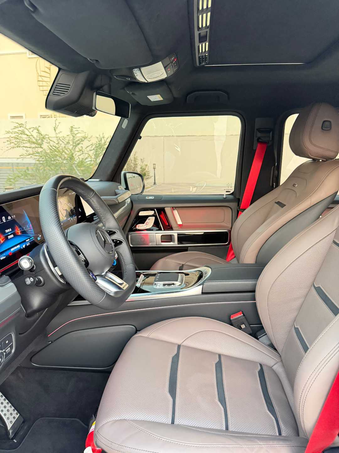 Car Image 2025 MERCEDES G CLASS 63