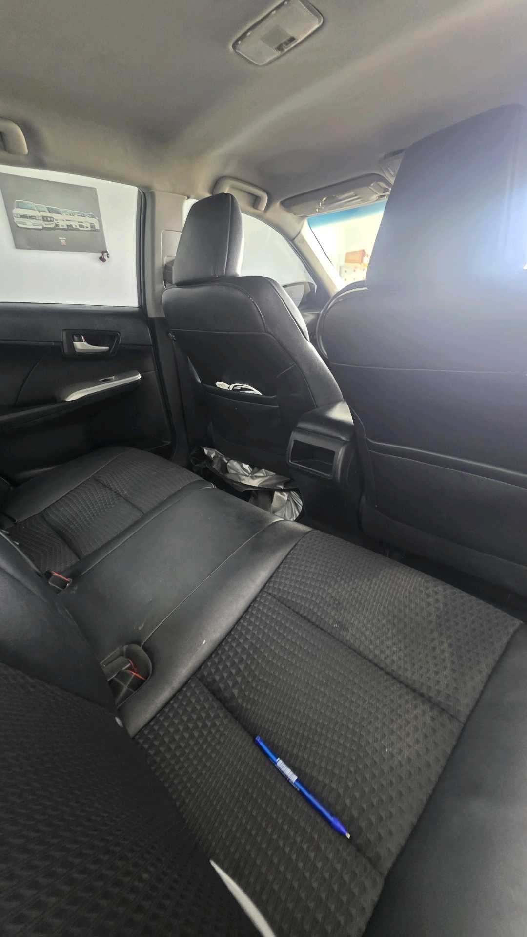 Car Image 2013 TOYOTA CAMRY SE