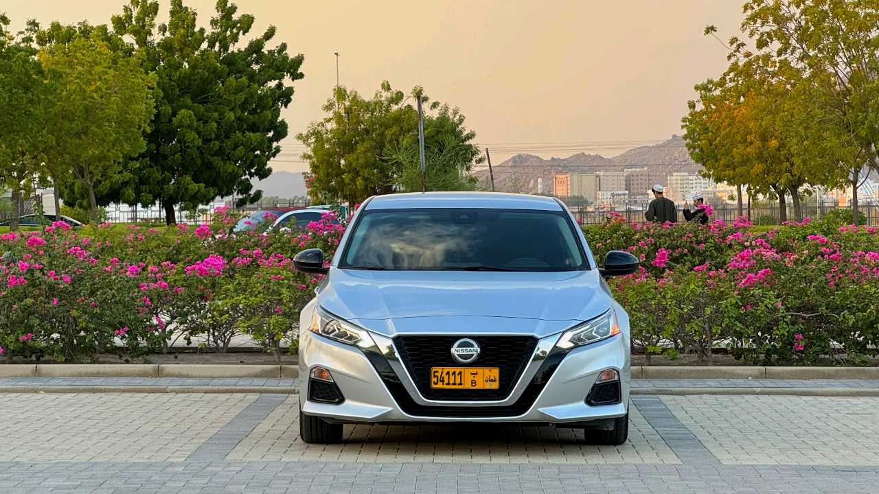 Car Image 2021 NISSAN ALTIMA SV