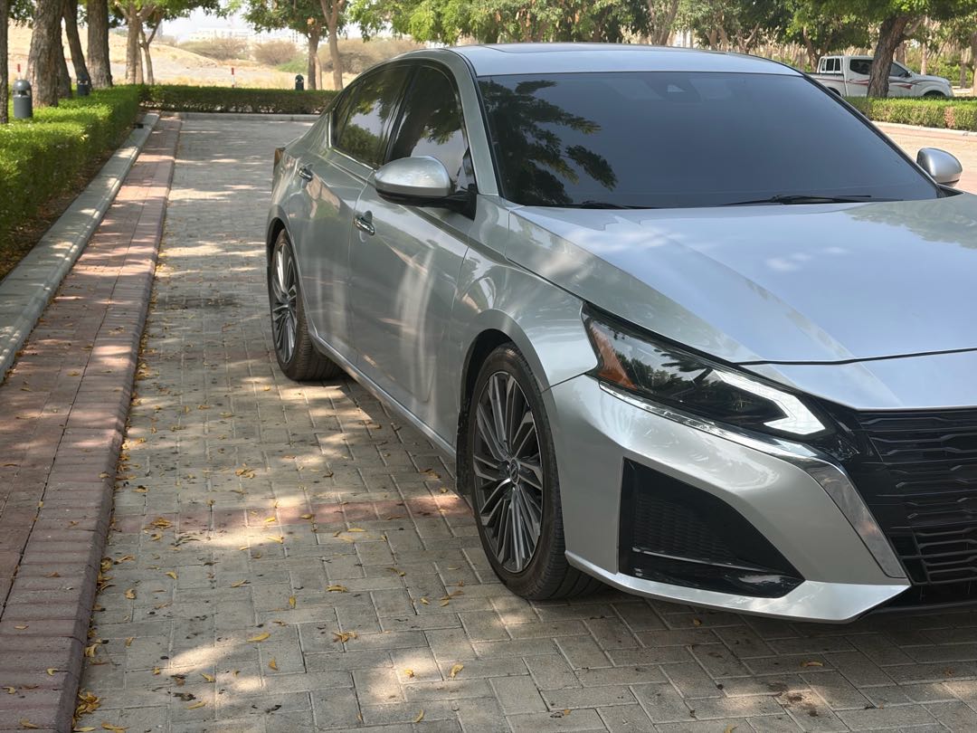 Car Image 2019 NISSAN ALTIMA SL