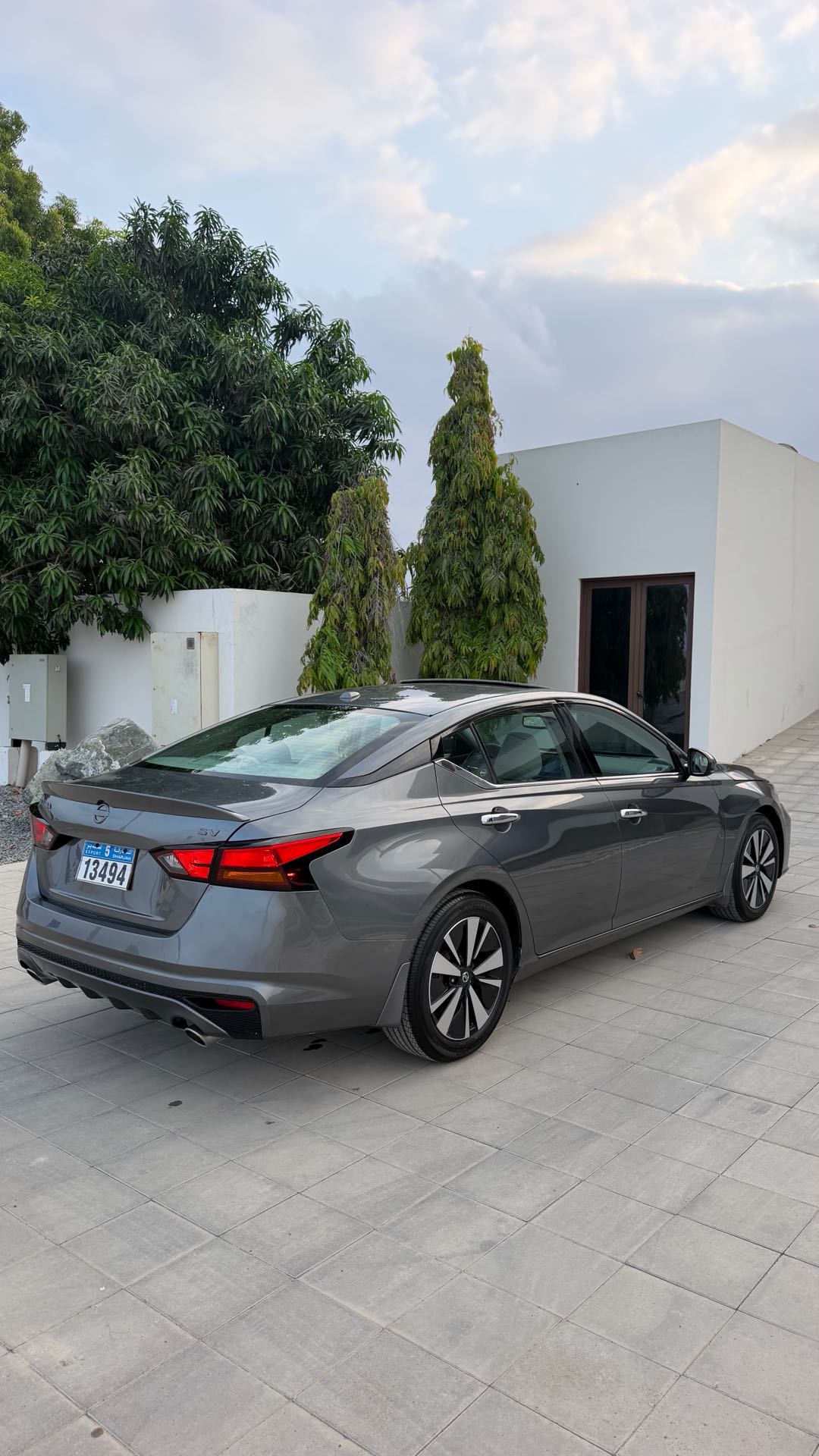 Car Image 2019 NISSAN ALTIMA SV