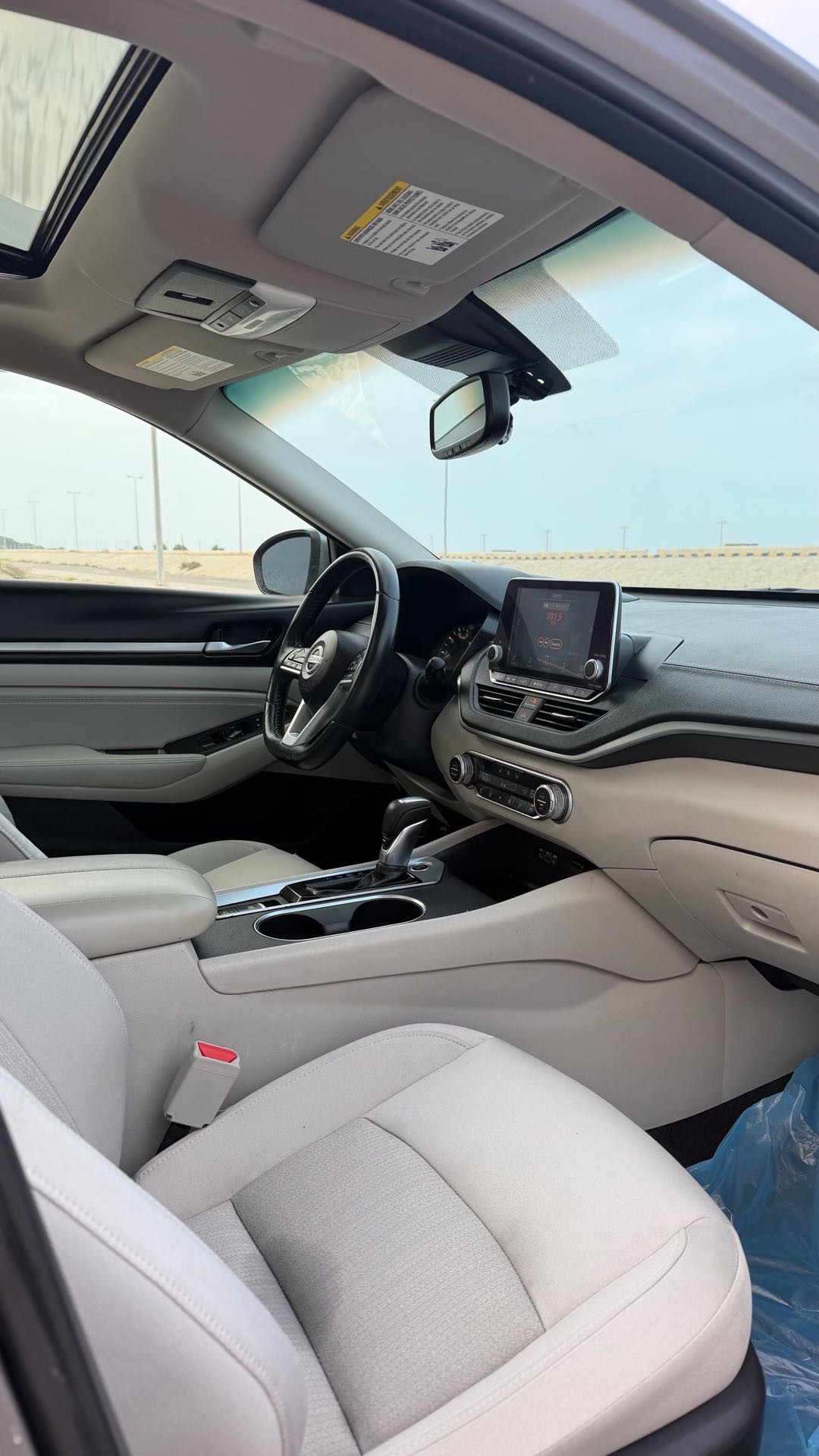 Car Image 2019 NISSAN ALTIMA SV