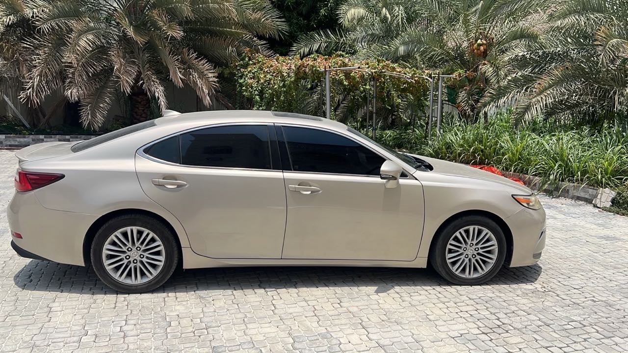 Car Image 2016 LEXUS ES 350